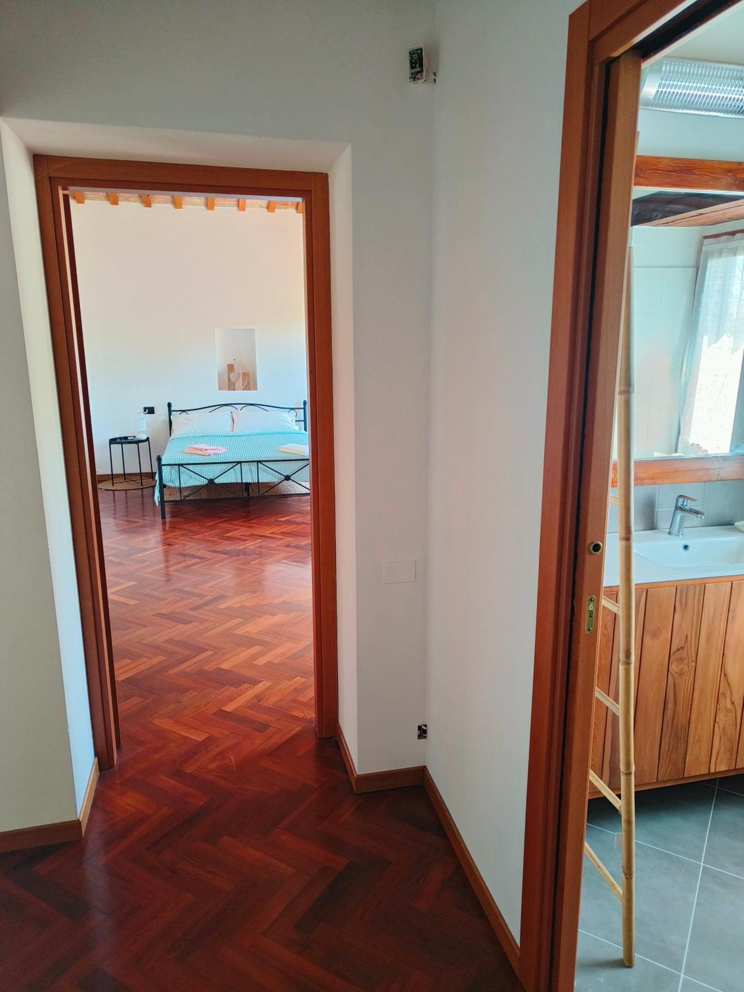 B&B Nel Vigneto Castelplanio 외부 사진